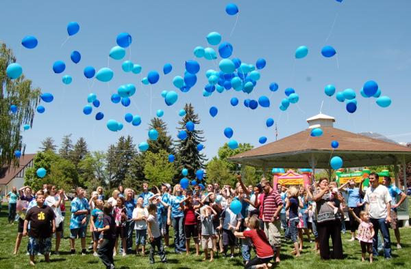 balloon-release1 Attendees released balloons in honor of loved-ones and friends with "great courage."